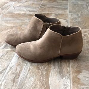Tan Charlotte Russe Booties (8W)